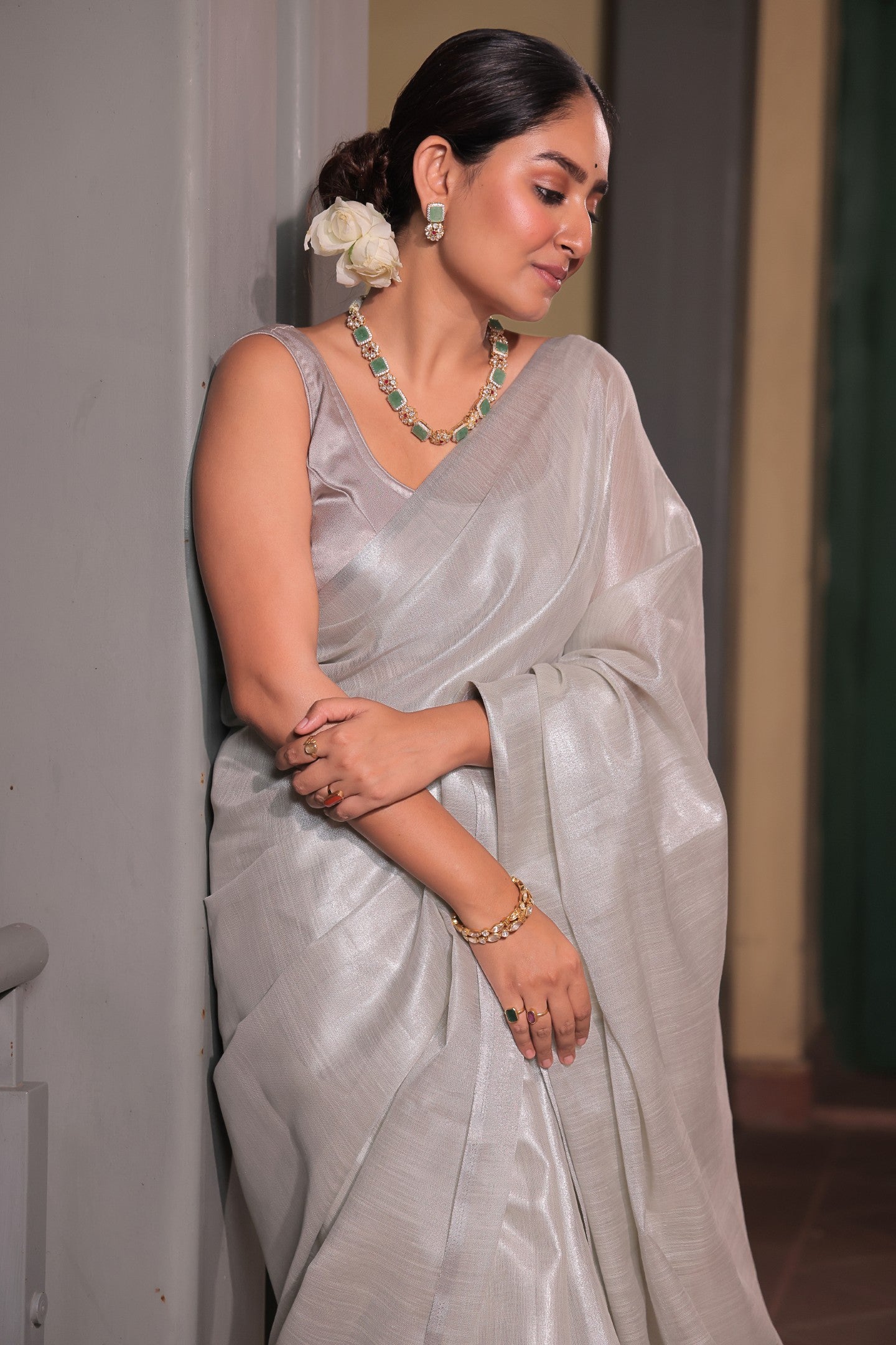 MANDIRA PURE TISSUE SAREE