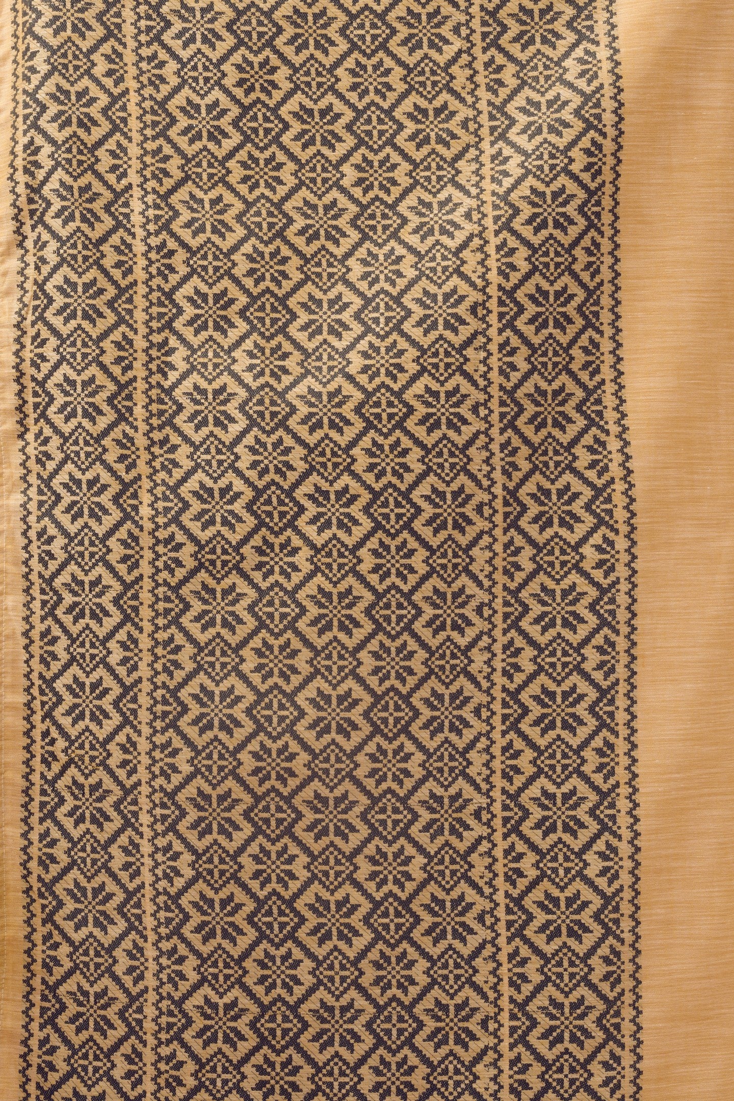 TRIVENIKA KOMOLINA LINEN SAREE