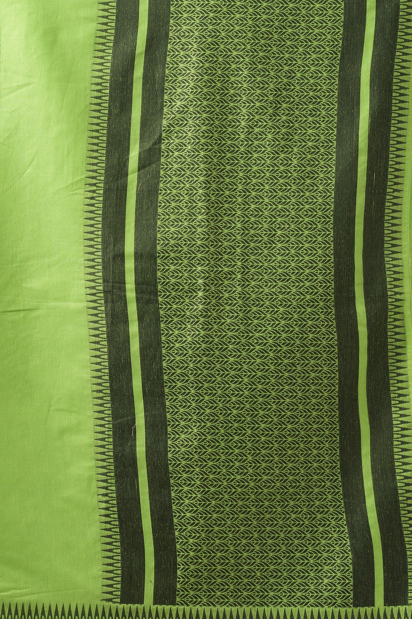 VARNIKA VOGUECOT LINEN COTTON SAREE