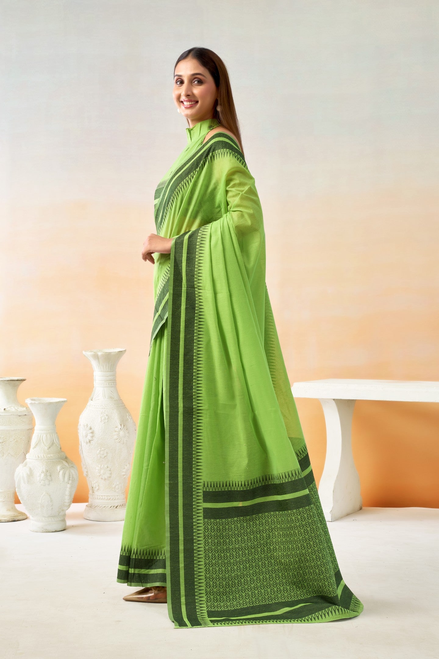 VARNIKA VOGUECOT LINEN COTTON SAREE