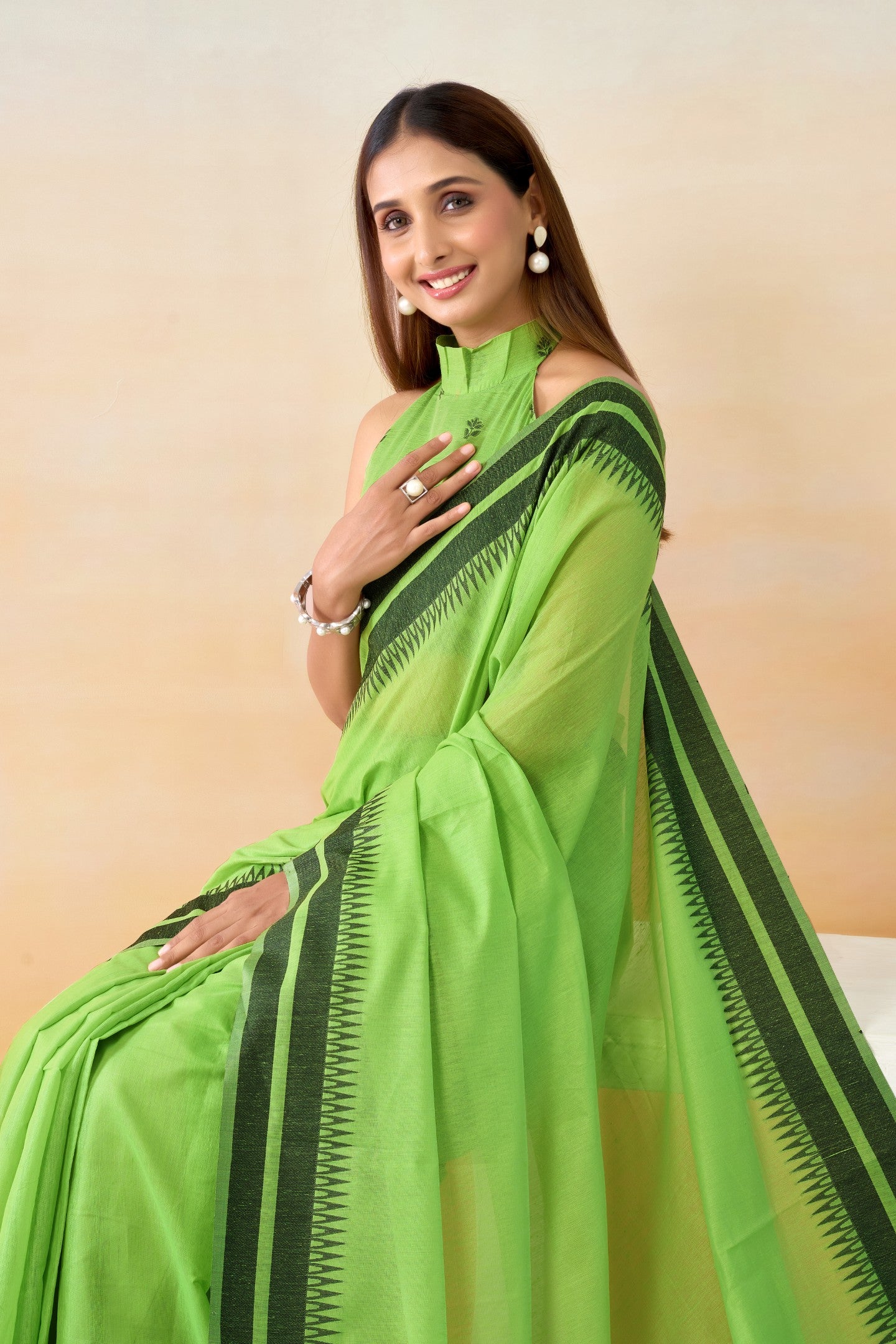 VARNIKA VOGUECOT LINEN COTTON SAREE