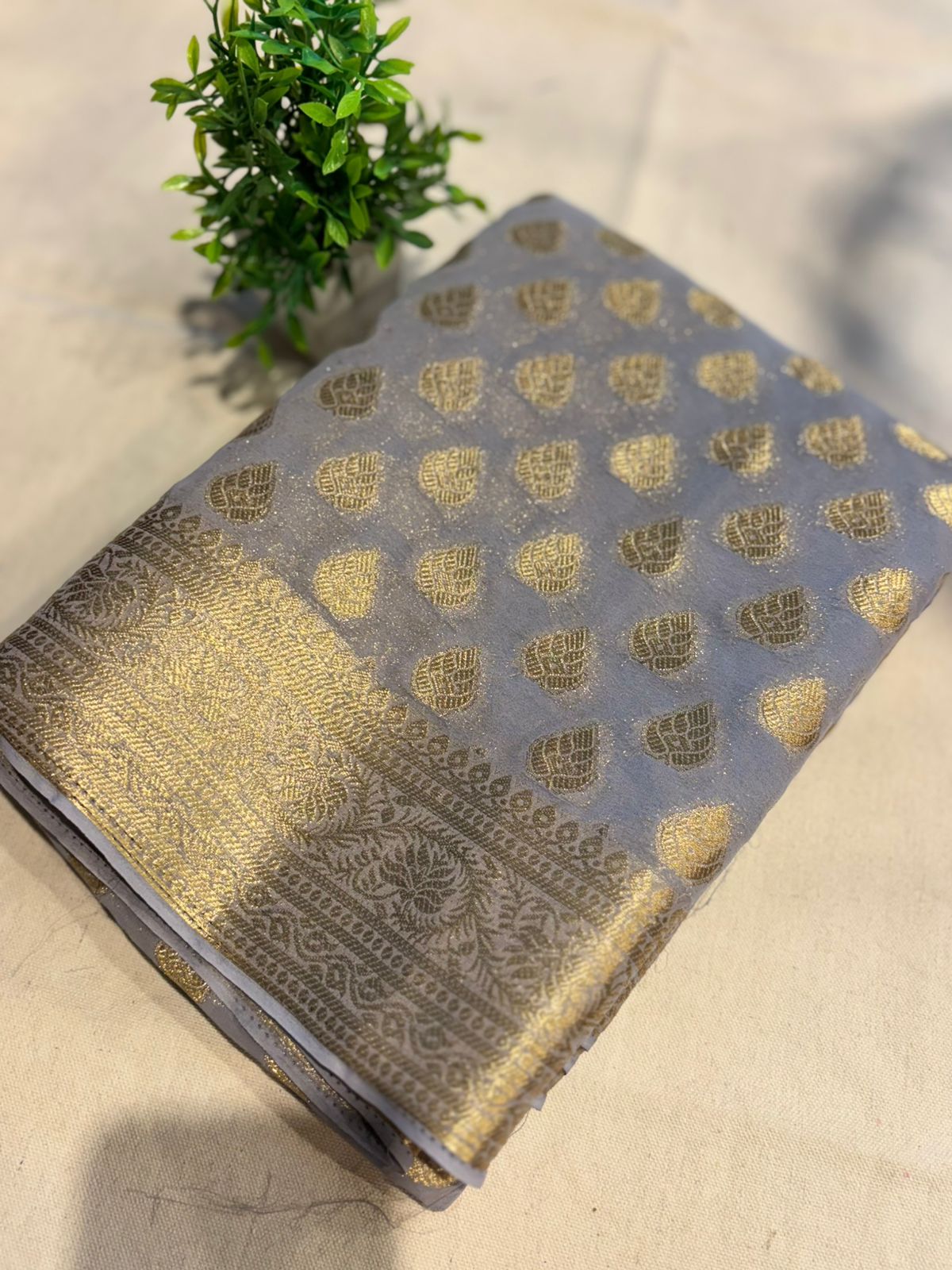 Zip & Go Chiffon Saree