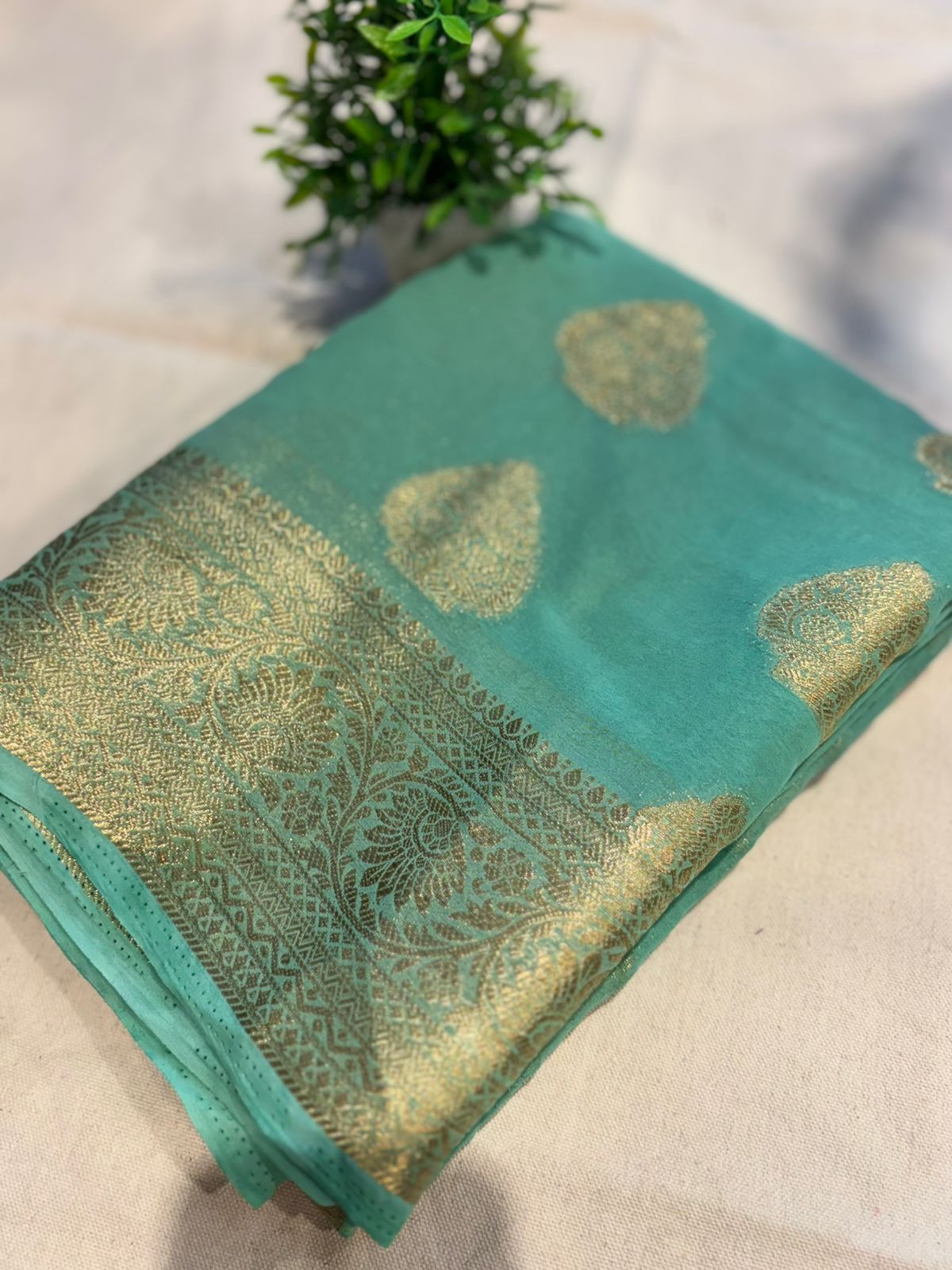 Zip & Go Chiffon Saree
