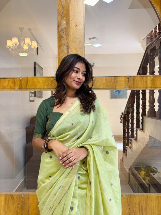 How to Avoid Wardrobe Malfunctions in Sarees