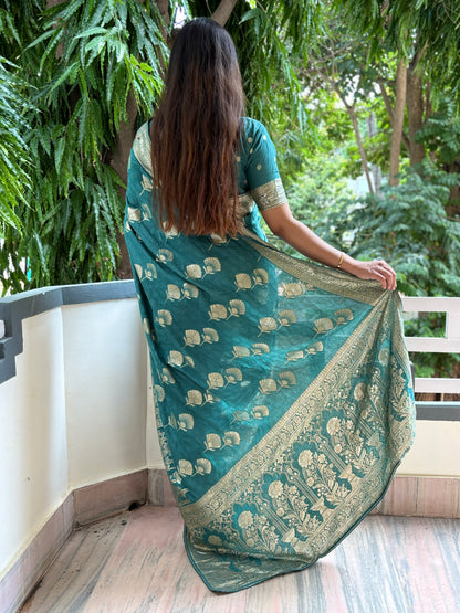 Banarasi weave saree