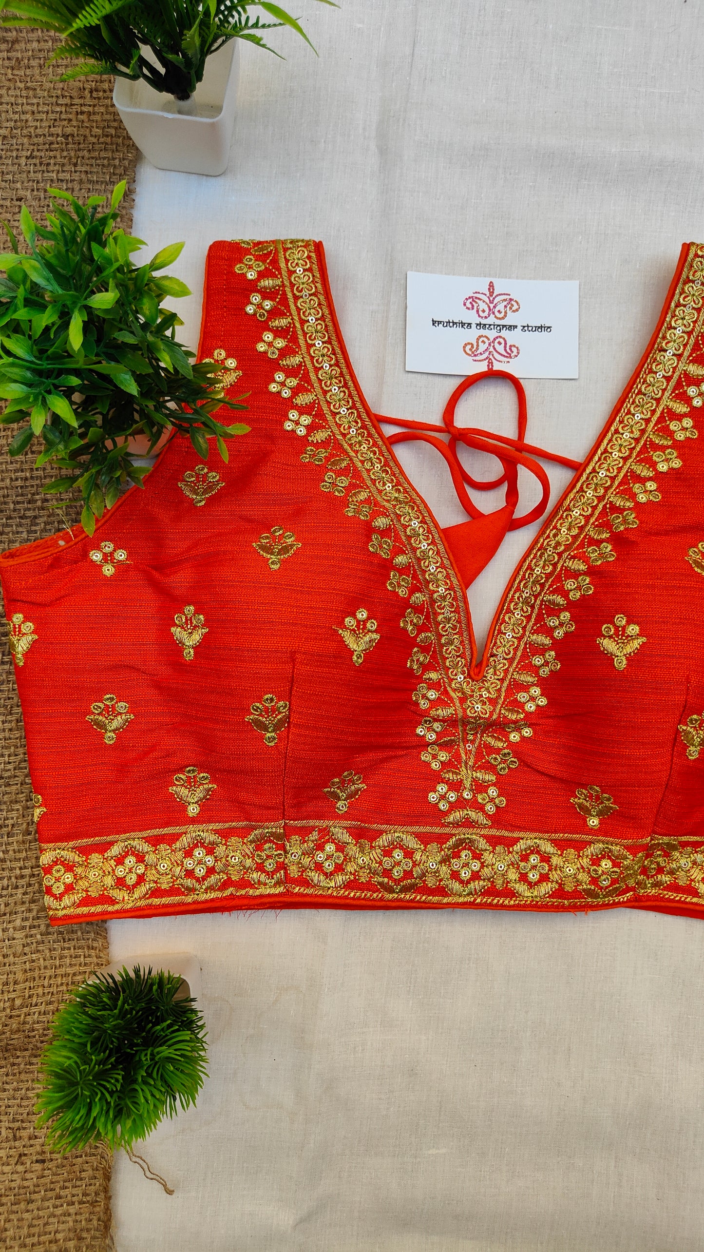 Glimmer Garden Top