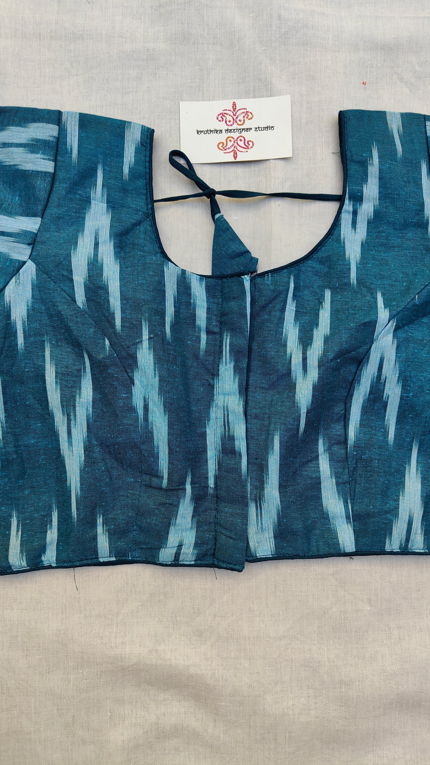 Pattu Shine Blouse