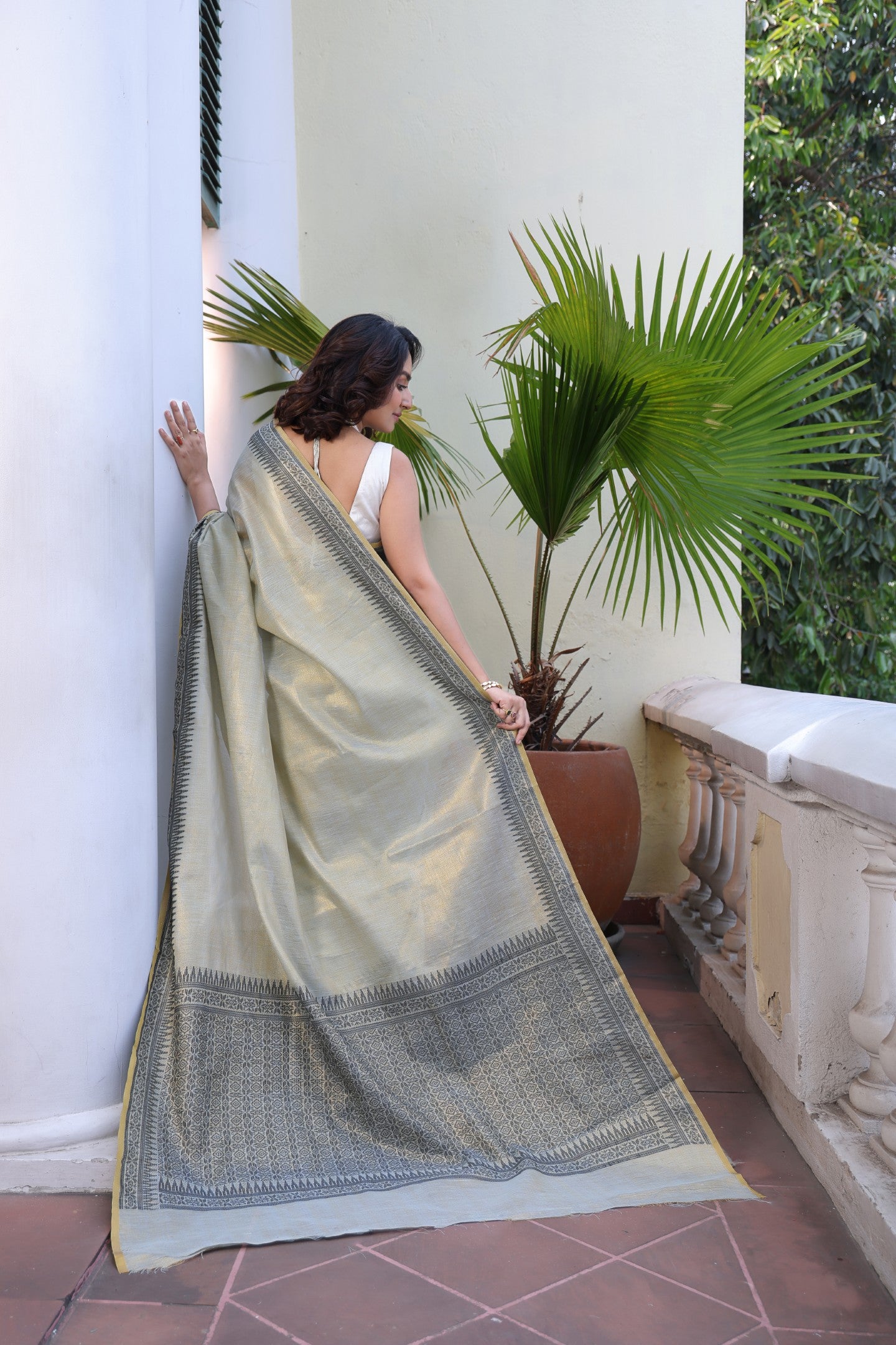 SAREE STORIES TISSUE LINEN