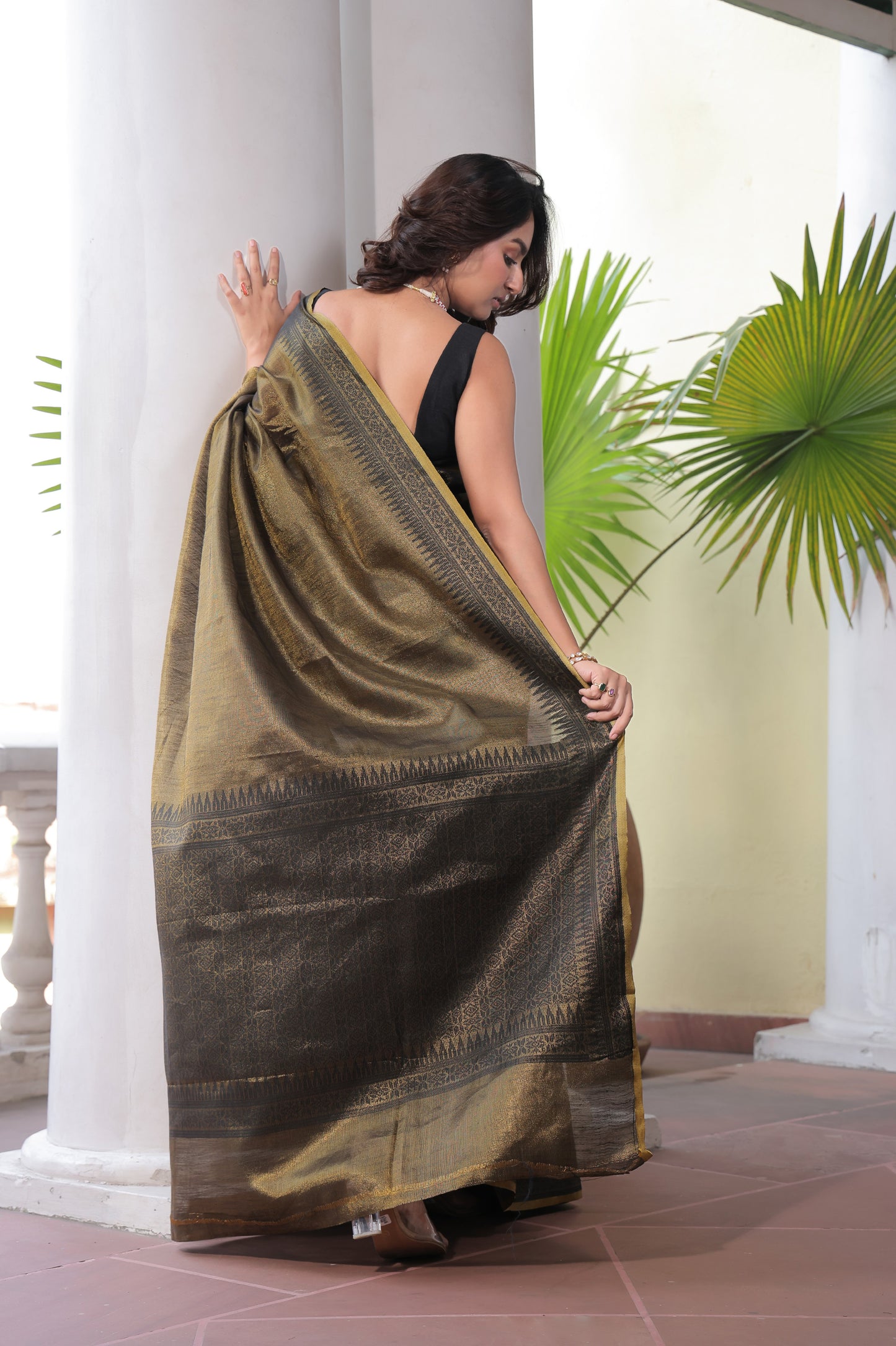 Fusion vibe Linen Saree
