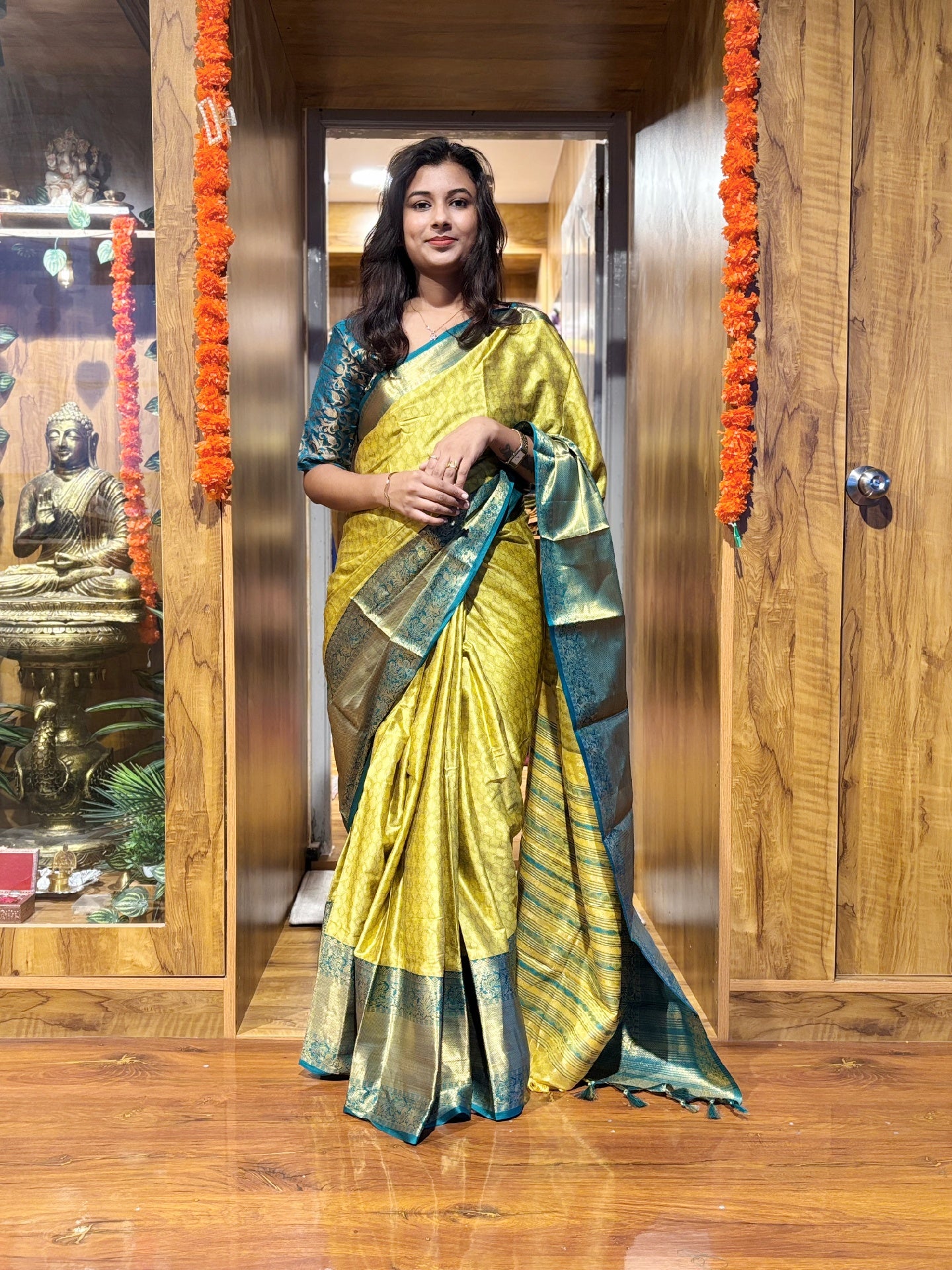 Green aura silk