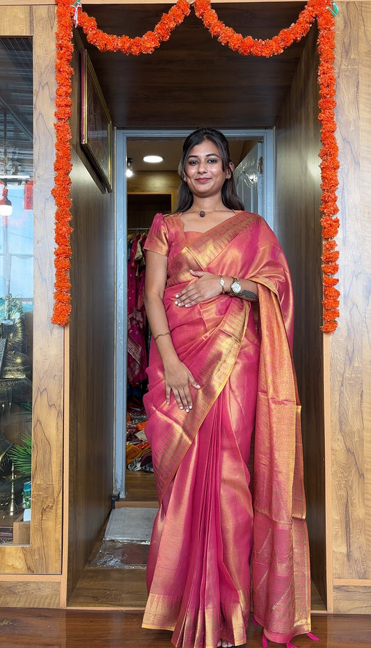 Premium linen Tissue saree with padded blouse