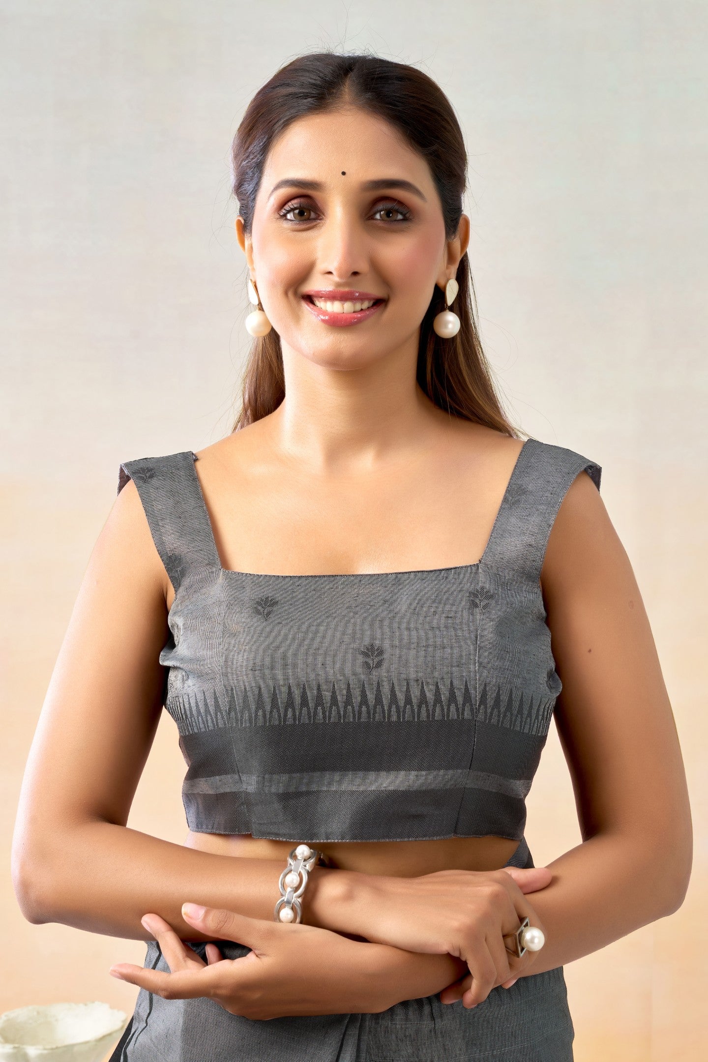 SAMIKA LINEN COTTON SAREE