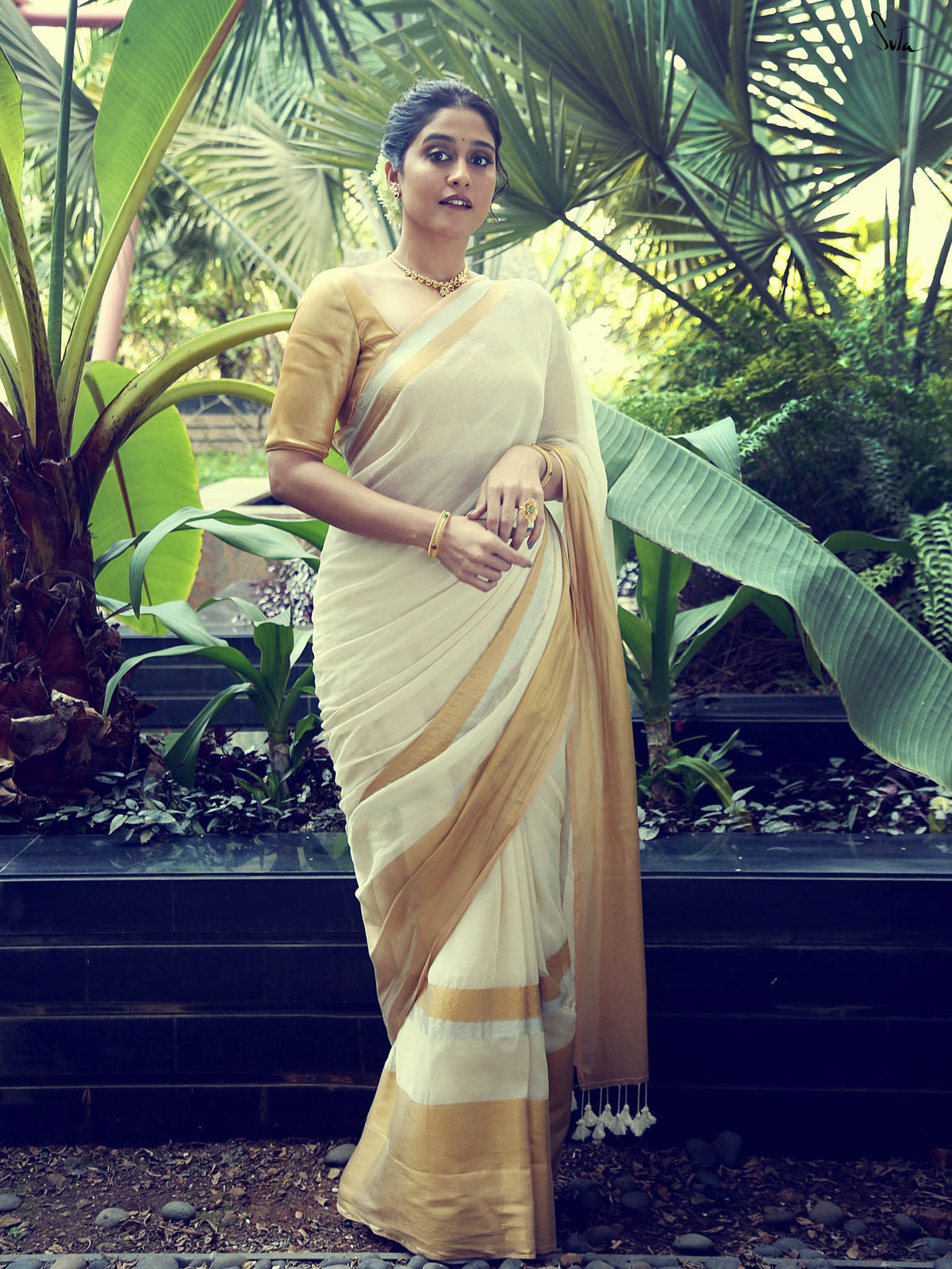 Regina cassandra onam saree