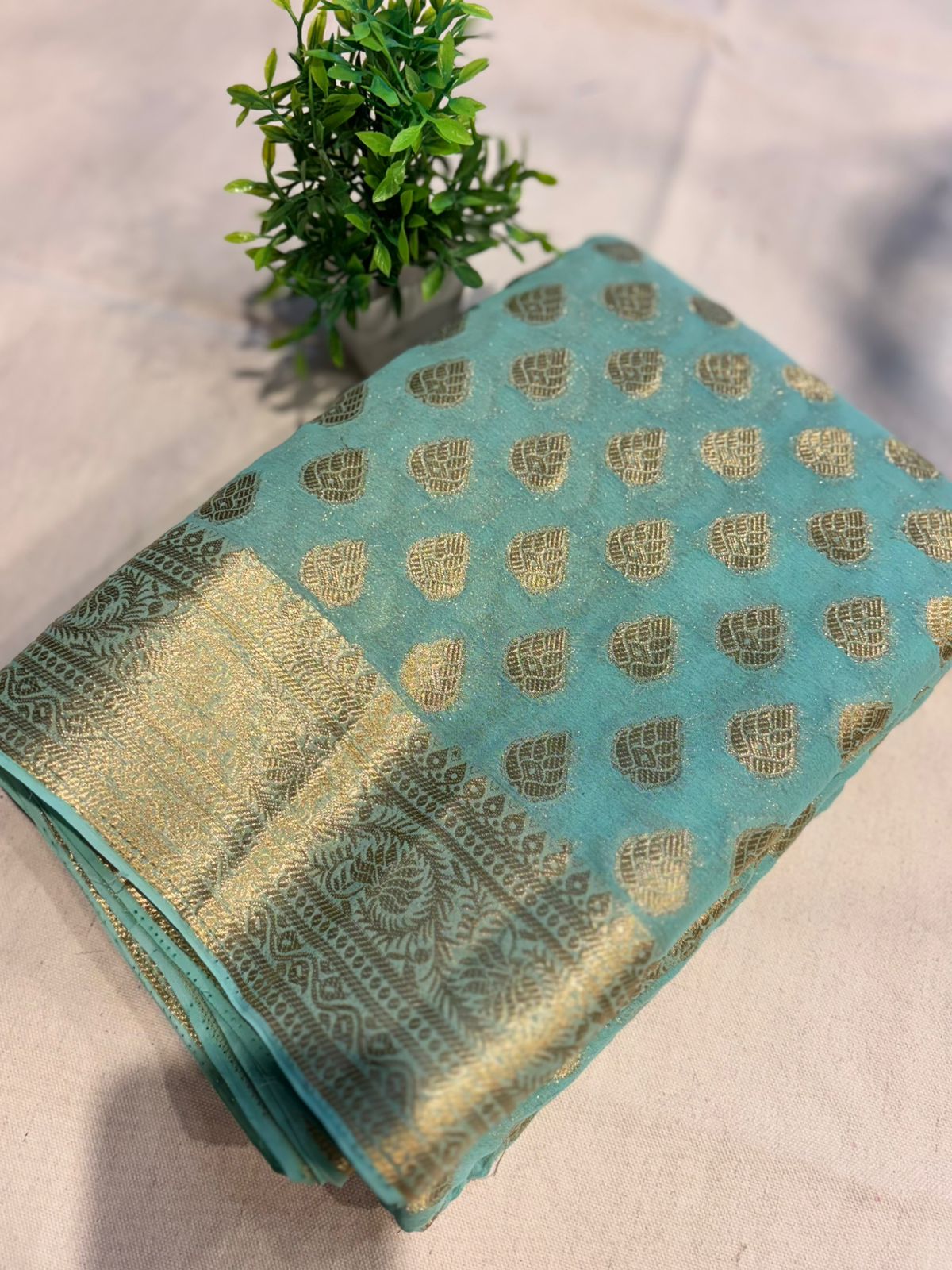 Zip & Go Chiffon Saree
