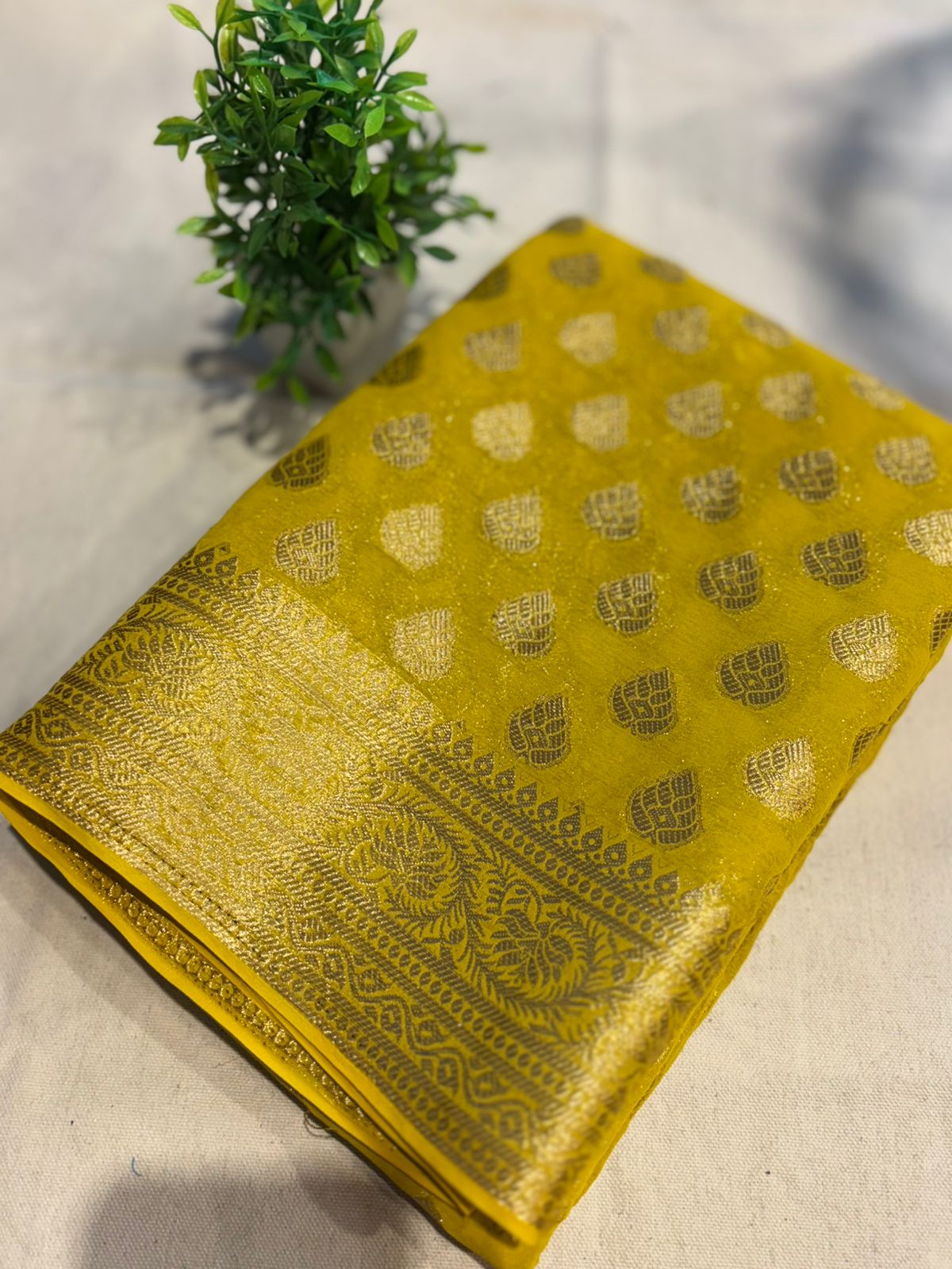 Zip & Go Chiffon Saree