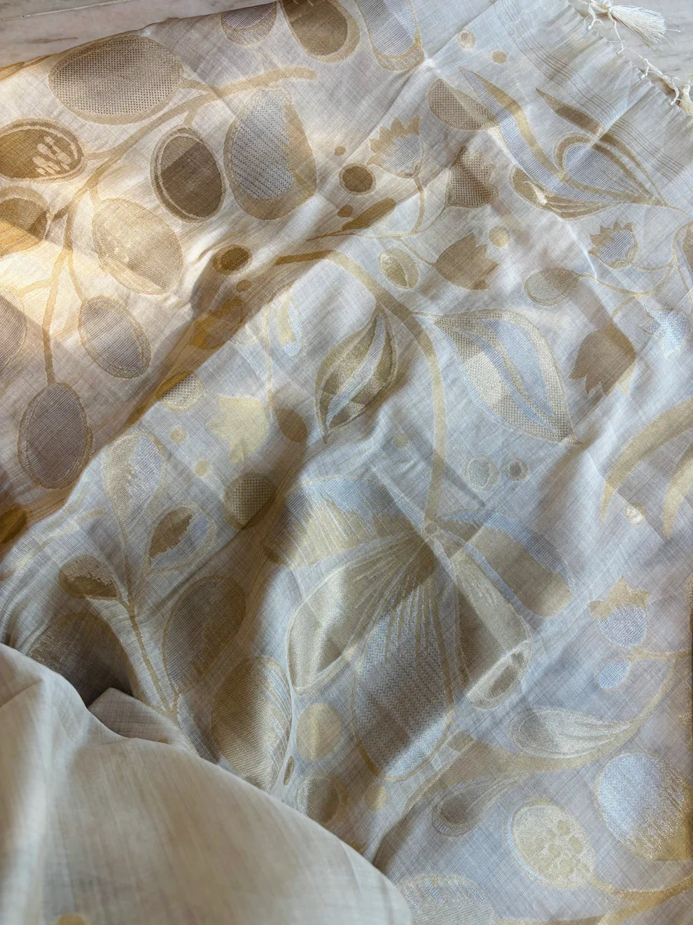 Premium linen tissue saree